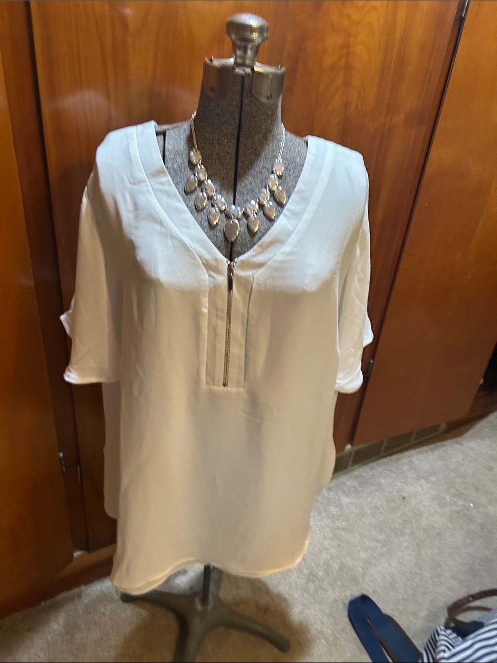Avenue White V-Neck Tunic with Front Zip